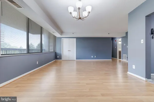 $2,500 | 3713 South George Mason Drive, Unit 412W, Falls Church, VA 22041