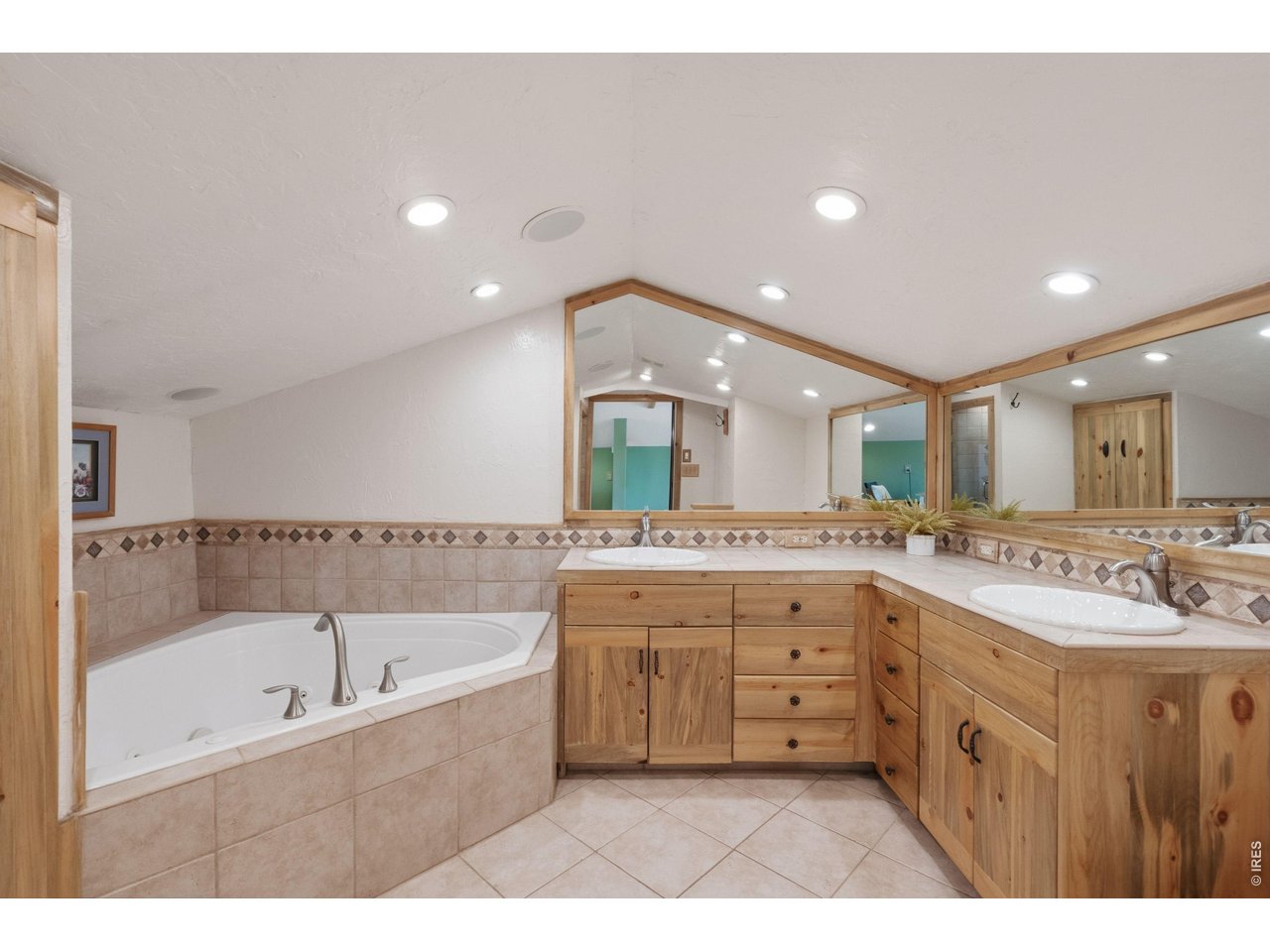 54 Rist View Road Bellvue, CO 80512 - Photo 23 of 50
