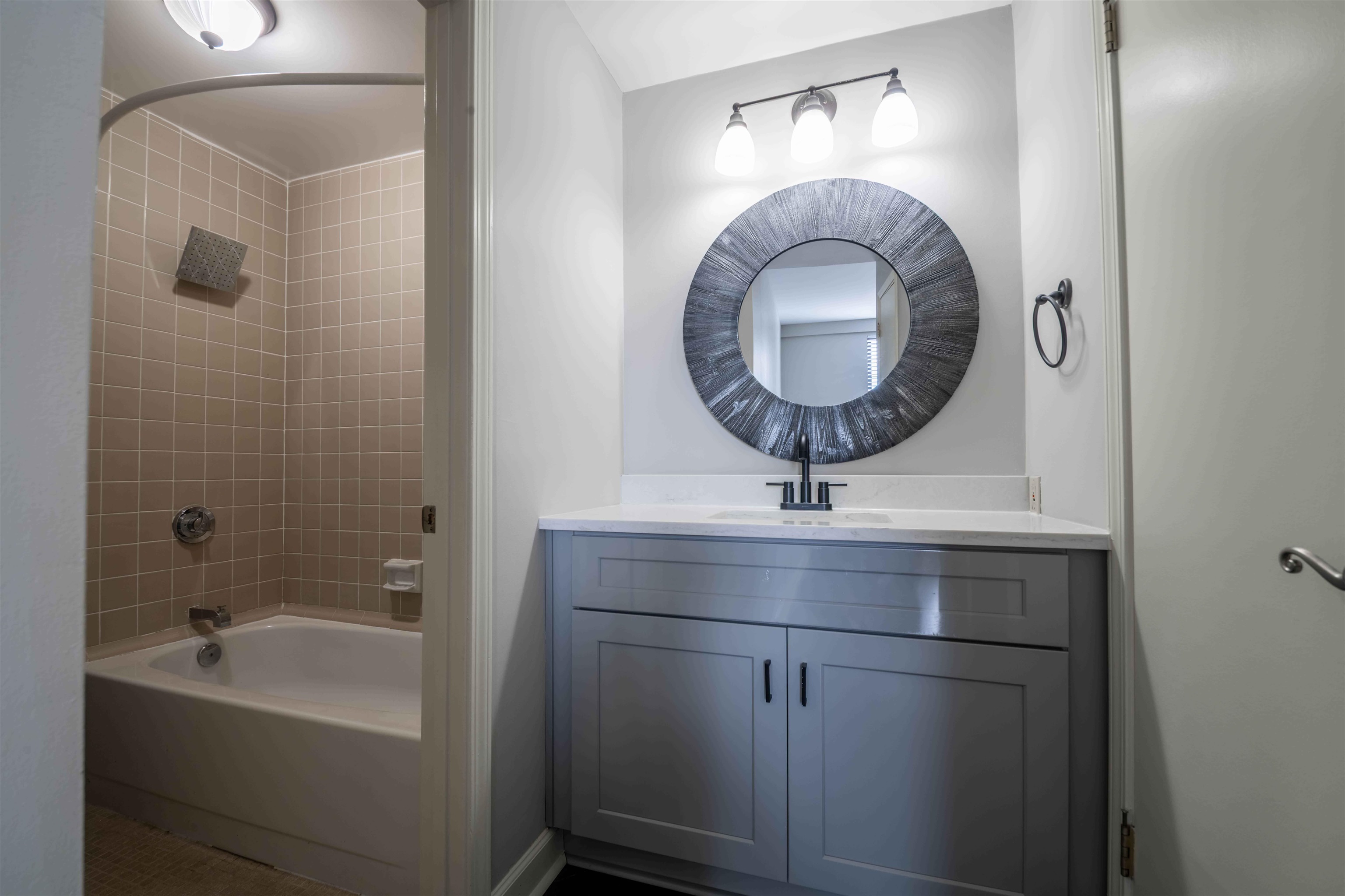 109 North Main Street, Unit 806 Memphis, TN 38103 - Photo 17 of 34