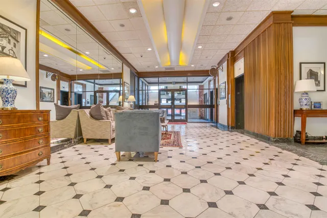 $154,900 | 109 North Main Street, Unit 806, Memphis, TN 38103