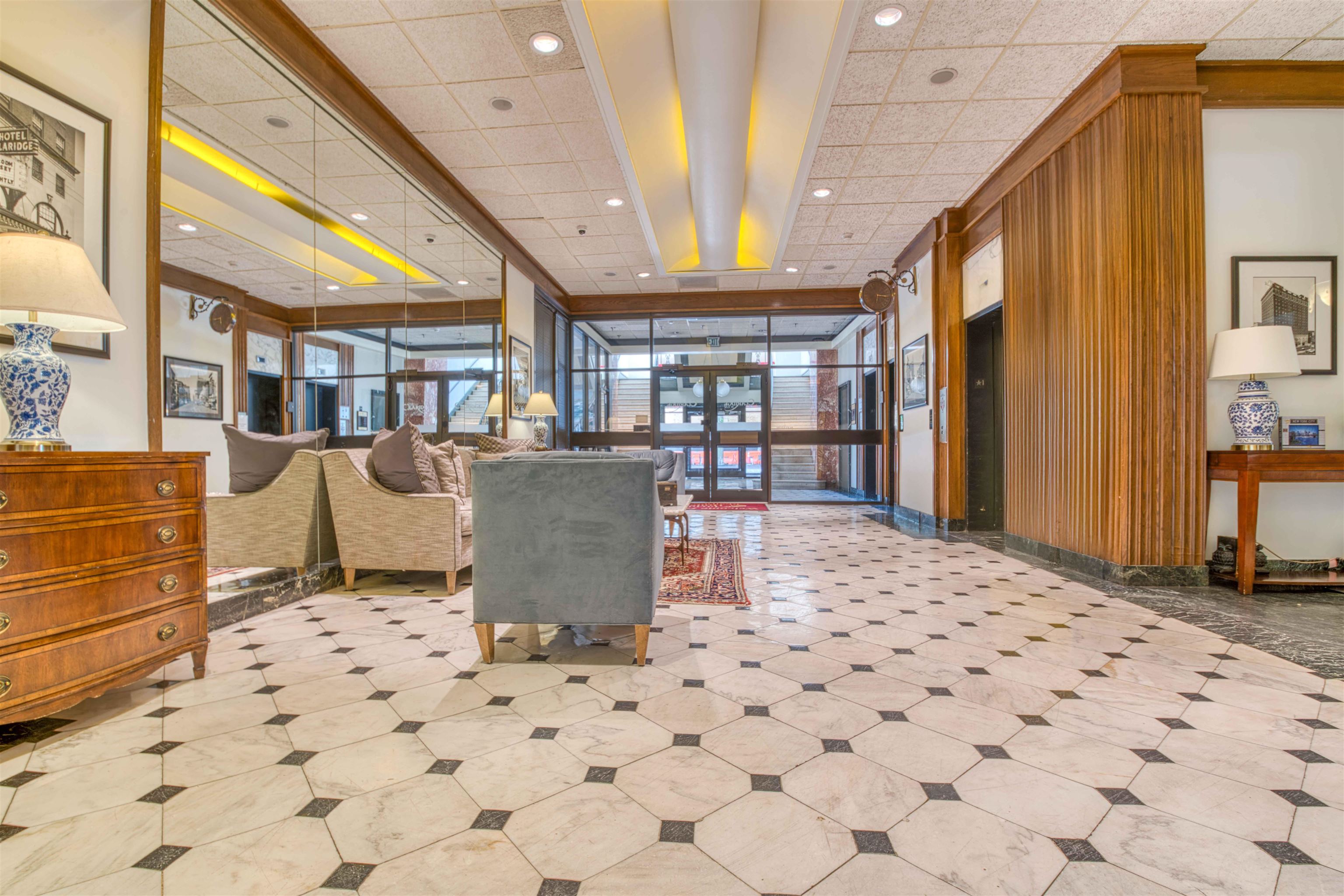 109 North Main Street, Unit 806 Memphis, TN 38103 - Photo 29 of 34