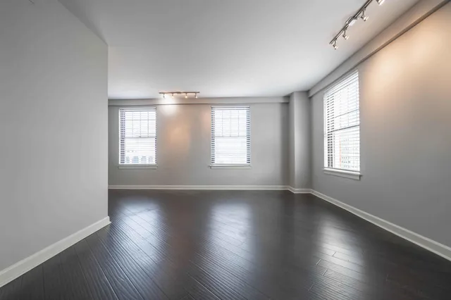 $154,900 | 109 North Main Street, Unit 806, Memphis, TN 38103