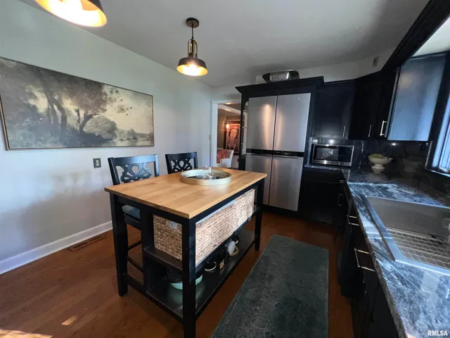 $239,900 | 3126 East Cedar Hills Drive, Chillicothe, IL 61523