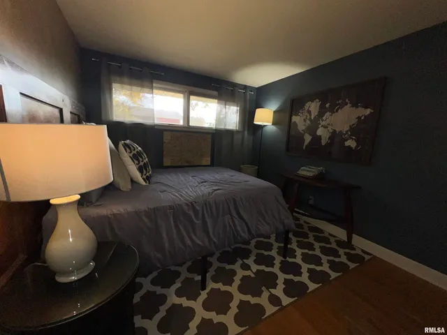 $239,900 | 3126 East Cedar Hills Drive, Chillicothe, IL 61523