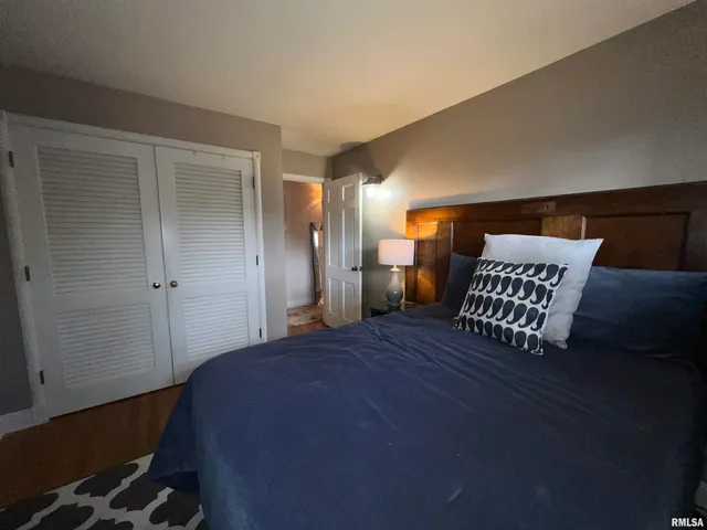 $239,900 | 3126 East Cedar Hills Drive, Chillicothe, IL 61523