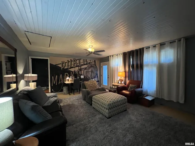 $239,900 | 3126 East Cedar Hills Drive, Chillicothe, IL 61523