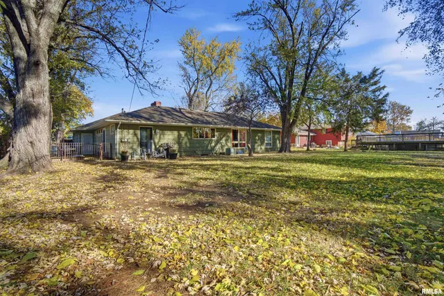 $239,900 | 3126 East Cedar Hills Drive, Chillicothe, IL 61523