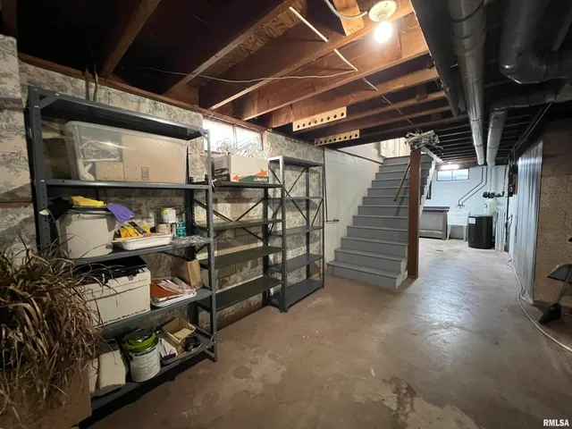 $239,900 | 3126 East Cedar Hills Drive, Chillicothe, IL 61523