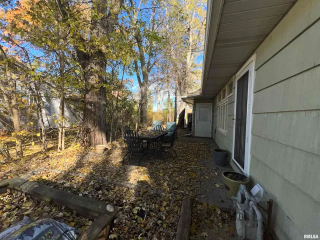 $239,900 | 3126 East Cedar Hills Drive, Chillicothe, IL 61523