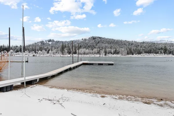 $999,950 | 731 Greggs Road, Newport, WA 99156