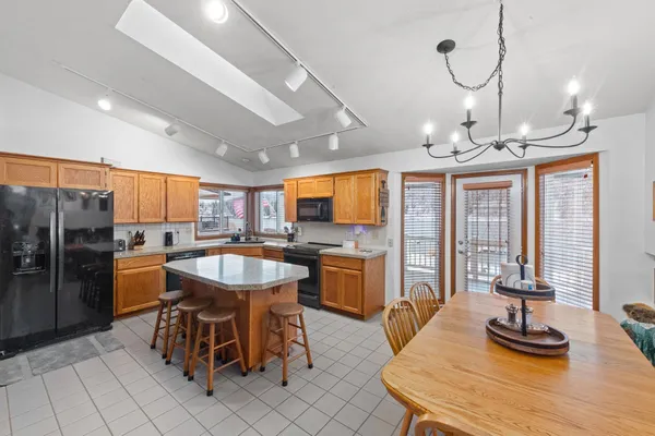 $999,950 | 731 Greggs Road, Newport, WA 99156