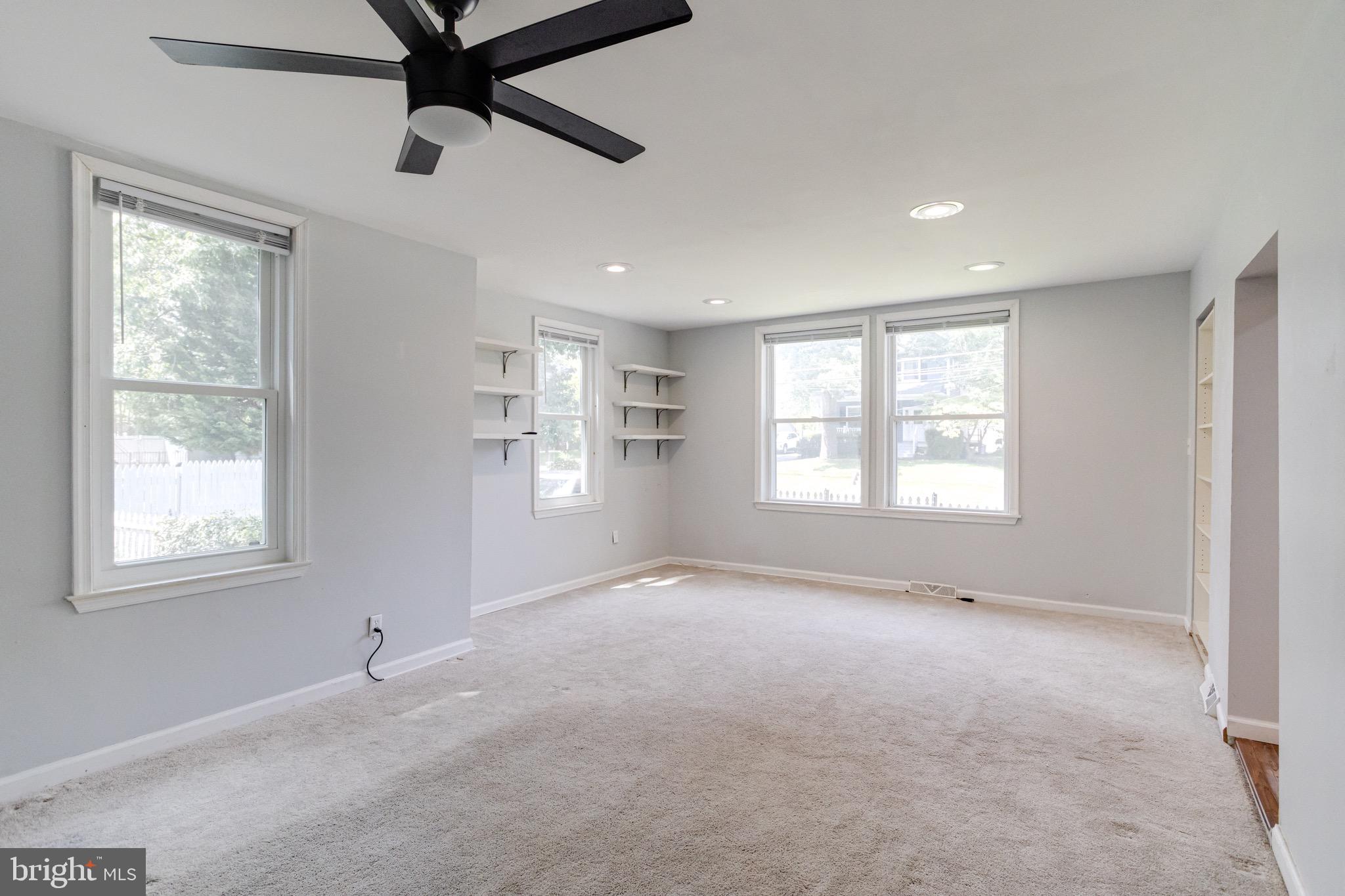 905 Regester Avenue Baltimore, MD 21239 - Photo 16 of 43