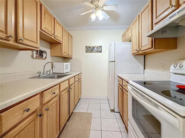 $1,300 | 8425 112th Street North, Unit 104, Seminole, FL 33772
