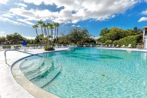 $1,300 | 8425 112th Street North, Unit 104, Seminole, FL 33772
