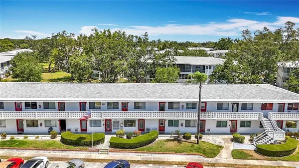 $1,300 | 8425 112th Street North, Unit 104, Seminole, FL 33772