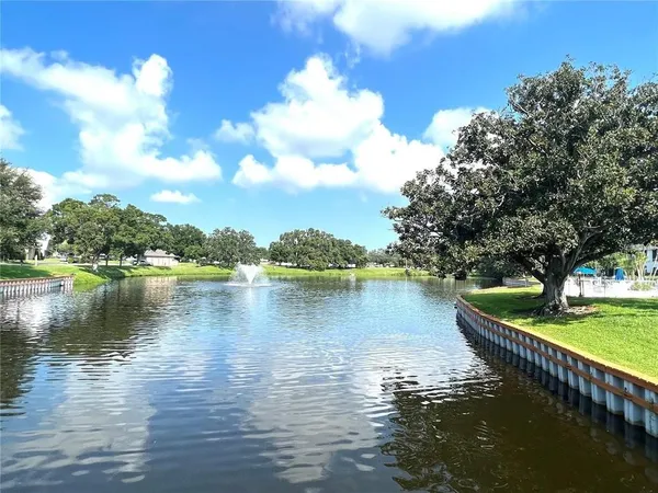 $1,300 | 8425 112th Street North, Unit 104, Seminole, FL 33772