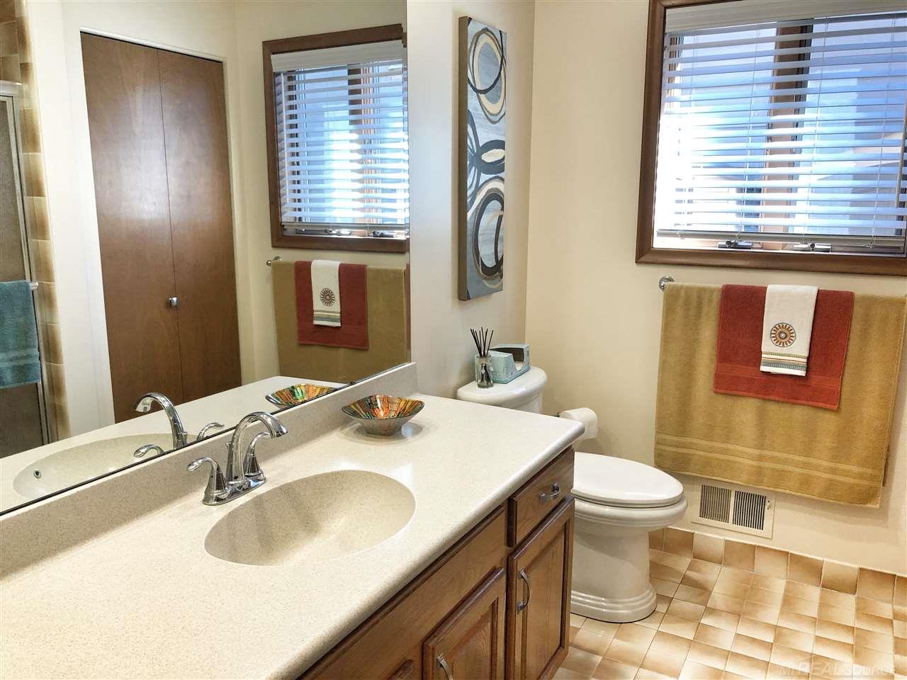 31954 Bridge Road Harrison Township, MI 48045 - Photo 34 of 38