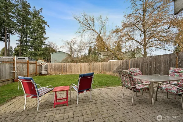 $449,950 | 4911 North Vista Drive East, Unit 1, Bonney Lake, WA 98391