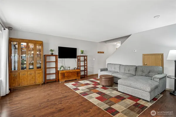 $449,950 | 4911 North Vista Drive East, Unit 1, Bonney Lake, WA 98391