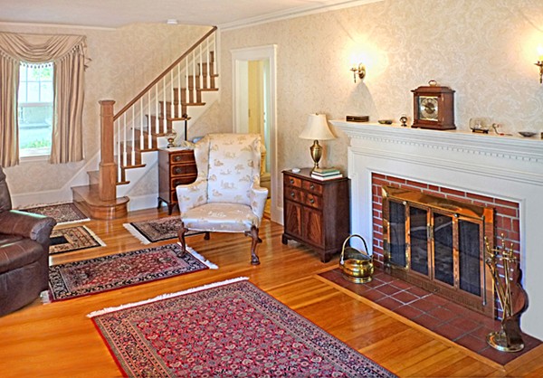 35 Kenwin Road Winchester, MA 01890 - Photo 3 of 12 Gallery Image 3