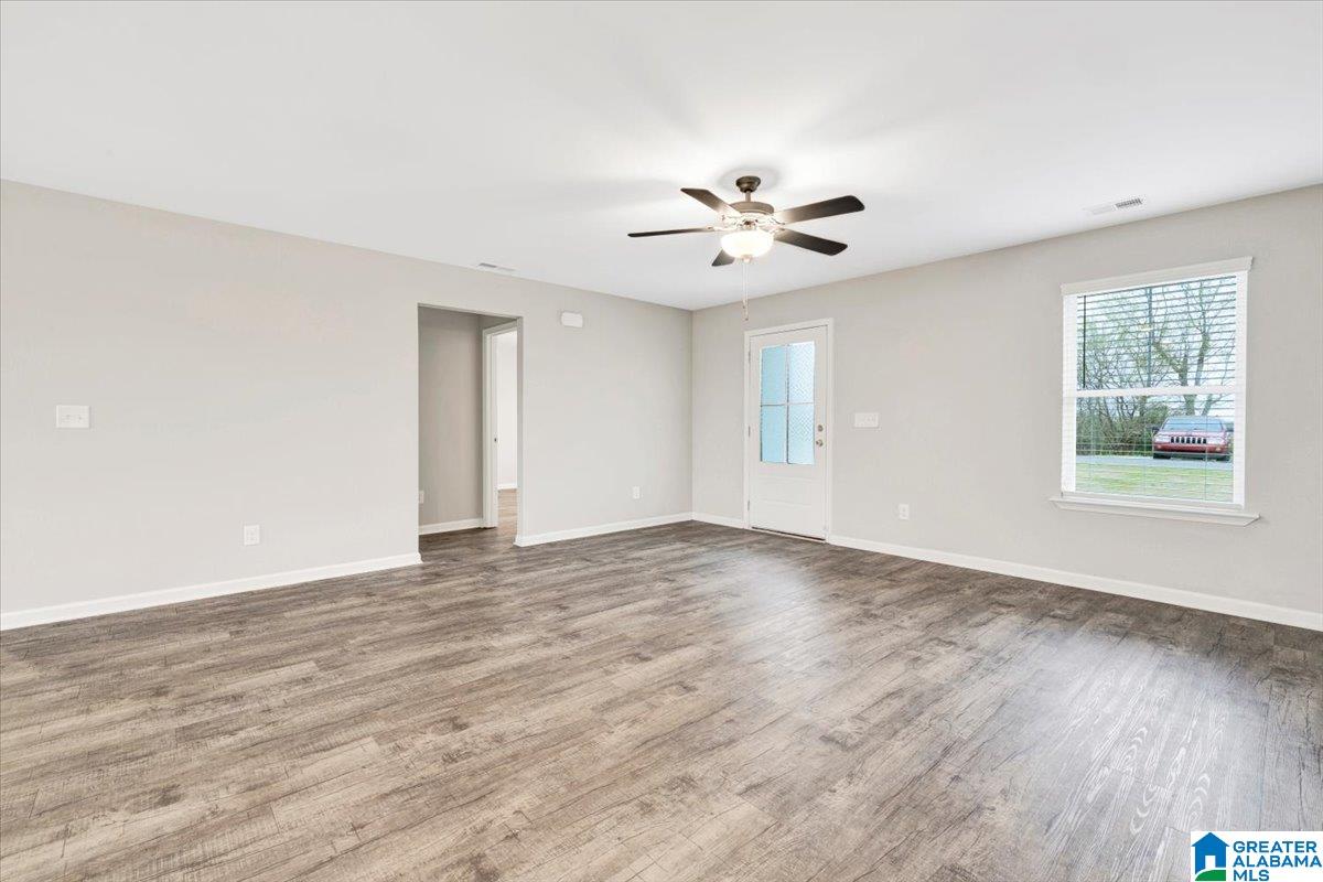205 2nd Place Pleasant Grove, AL 35127 - Photo 7 of 42