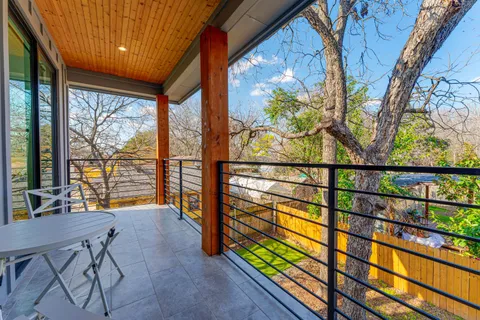 $599,000 | 910 Tillery Street, Unit B, Austin, TX 78702