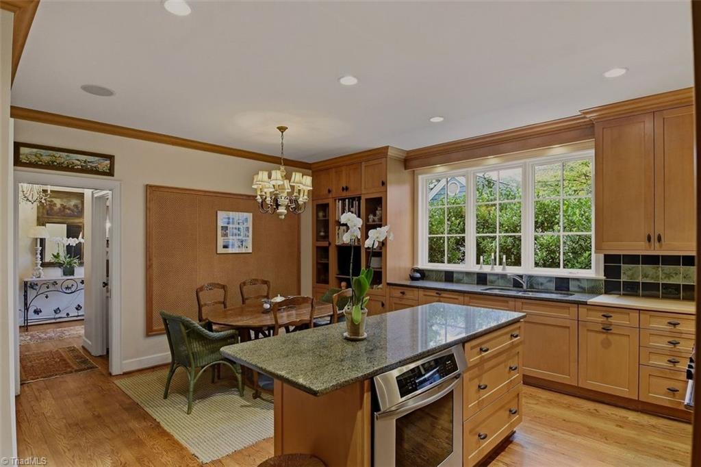 2004 Reynolda Road Winston-Salem, NC 27106 - Photo 14 of 35 Gallery Image 14