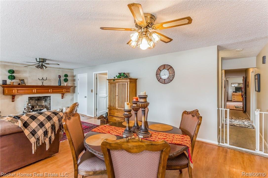 3255 Ripple Way White Lake, MI 48383 - Photo 8 of 23 013-Dining_Room-3721843-medium.jpg