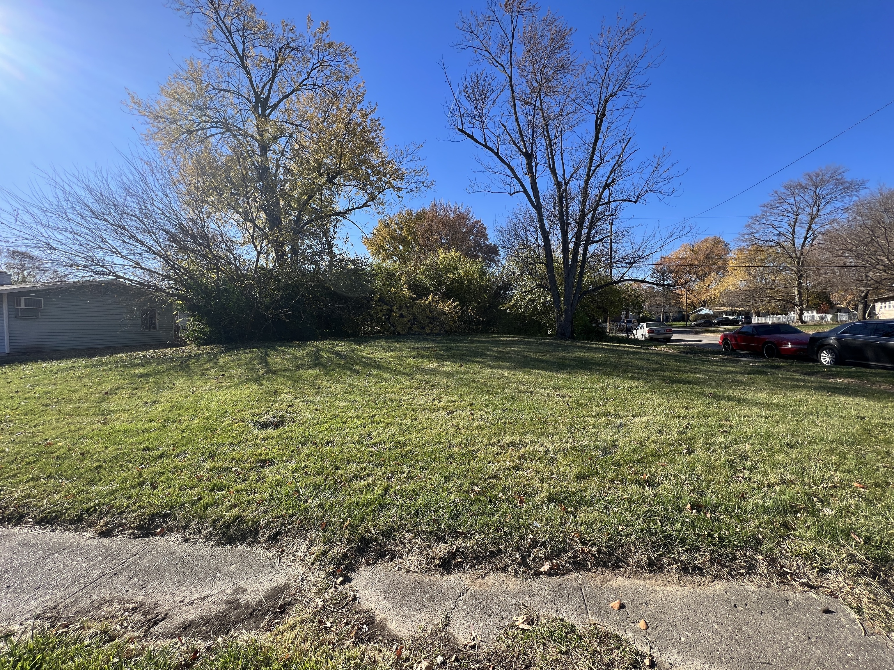 3106 Keswick Road Indianapolis, IN 46222 - Photo 1 of 8