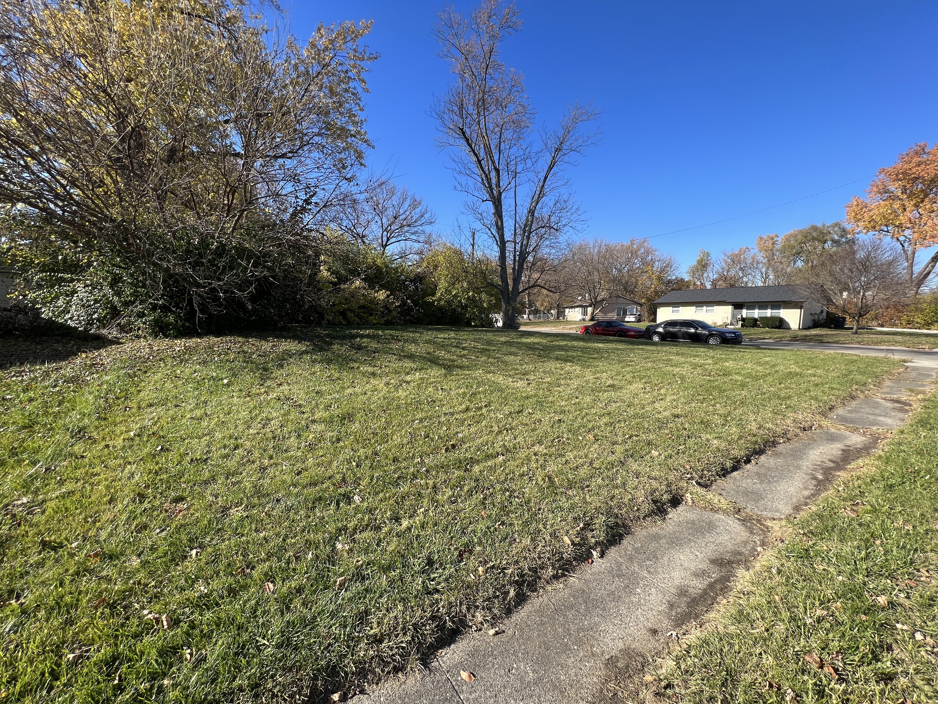 3106 Keswick Road Indianapolis, IN 46222 - Photo 3 of 8