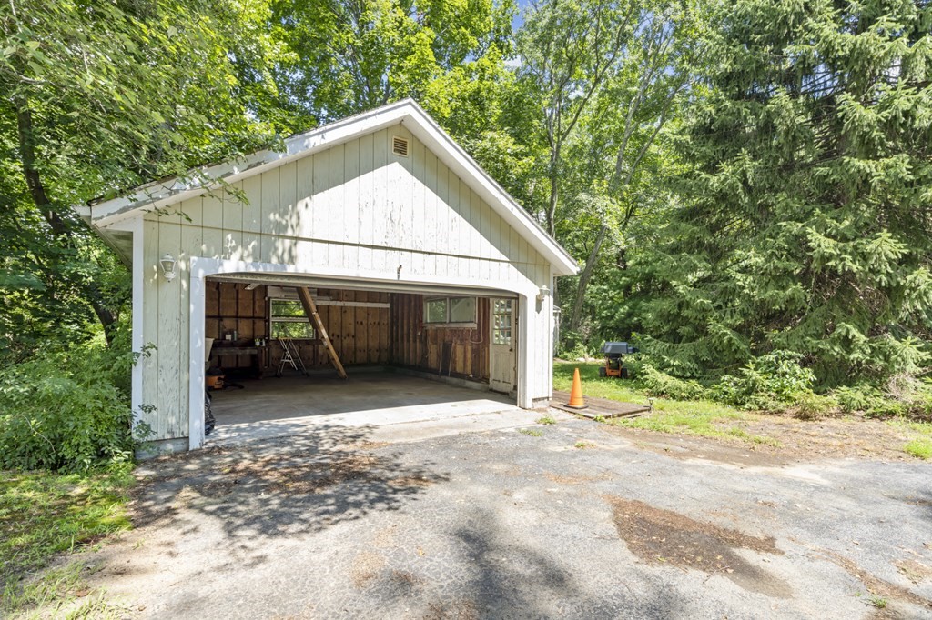 61-63 Lowland Road Bellingham, MA 02019 - Photo 30 of 36 Gallery Image 30