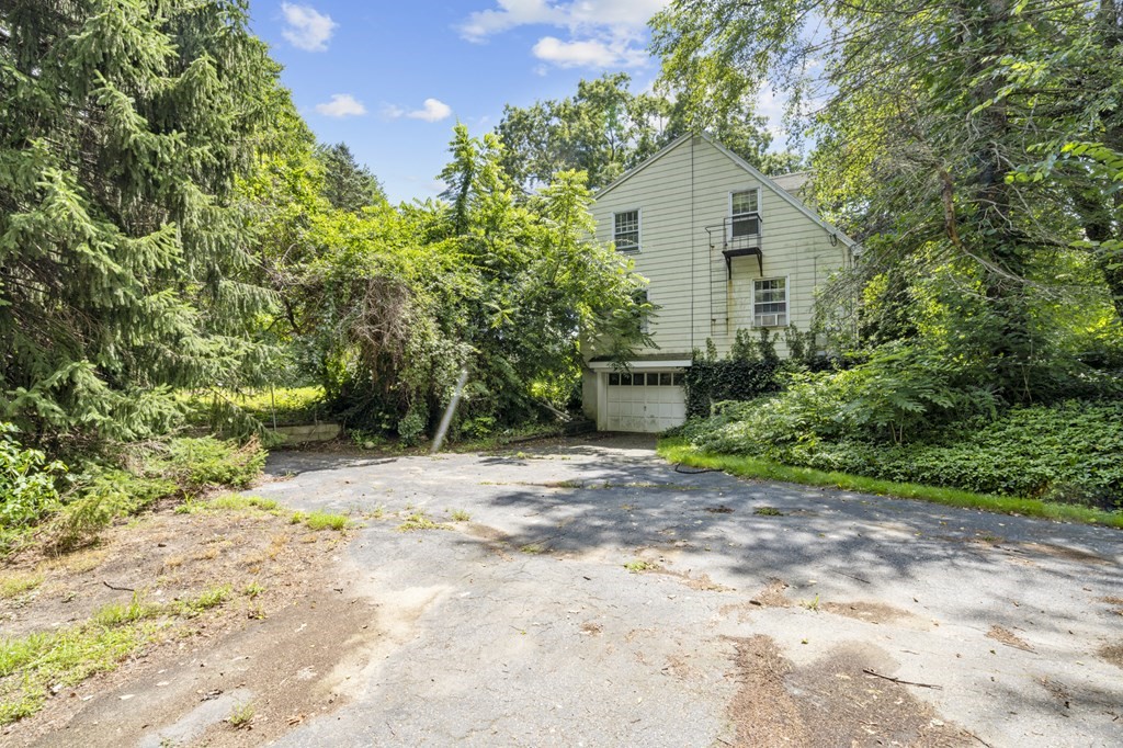 61-63 Lowland Road Bellingham, MA 02019 - Photo 31 of 36 Gallery Image 31