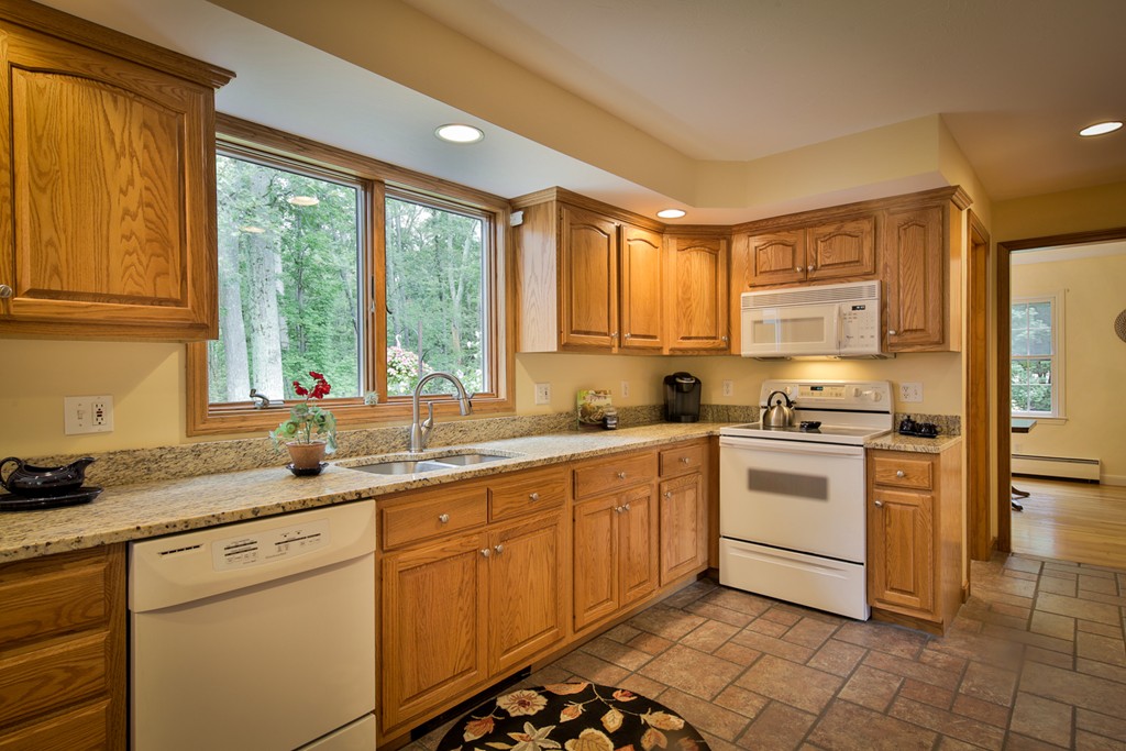 49 Porter Road Andover, MA 01810 - Photo 12 of 24