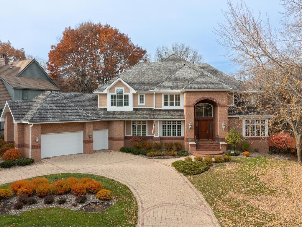 10512 Rigby Drive Eden Prairie, MN 55347 - Photo 2 of 49 Gallery Image 2