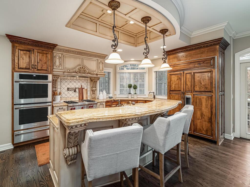 10512 Rigby Drive Eden Prairie, MN 55347 - Photo 18 of 49 Gallery Image 18