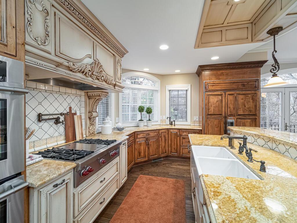 10512 Rigby Drive Eden Prairie, MN 55347 - Photo 19 of 49 Gallery Image 19