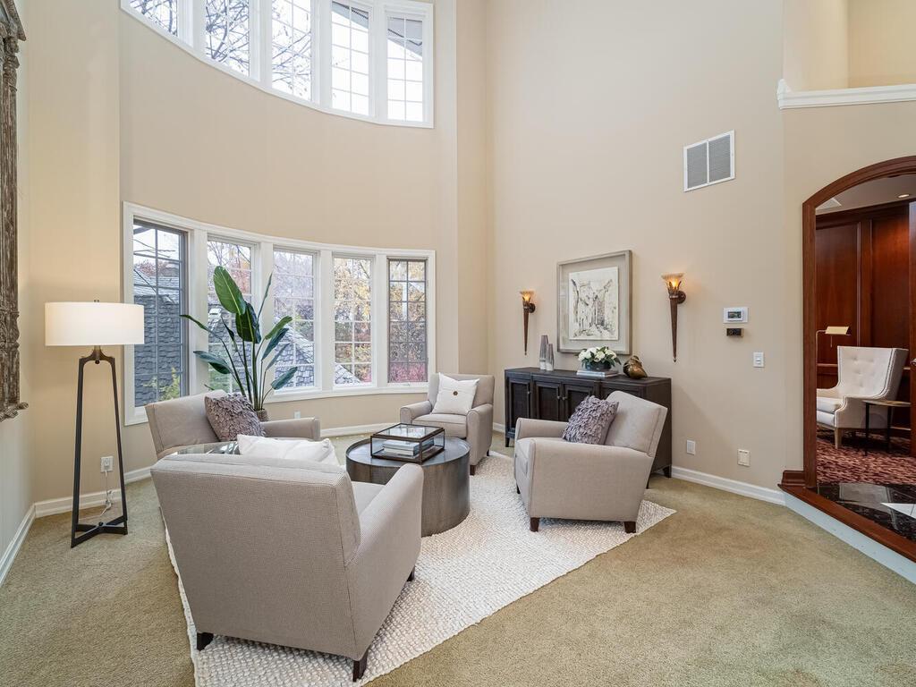 10512 Rigby Drive Eden Prairie, MN 55347 - Photo 7 of 49 Gallery Image 7