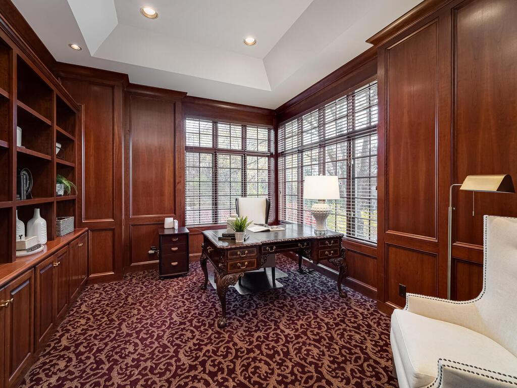 10512 Rigby Drive Eden Prairie, MN 55347 - Photo 8 of 49 Gallery Image 8