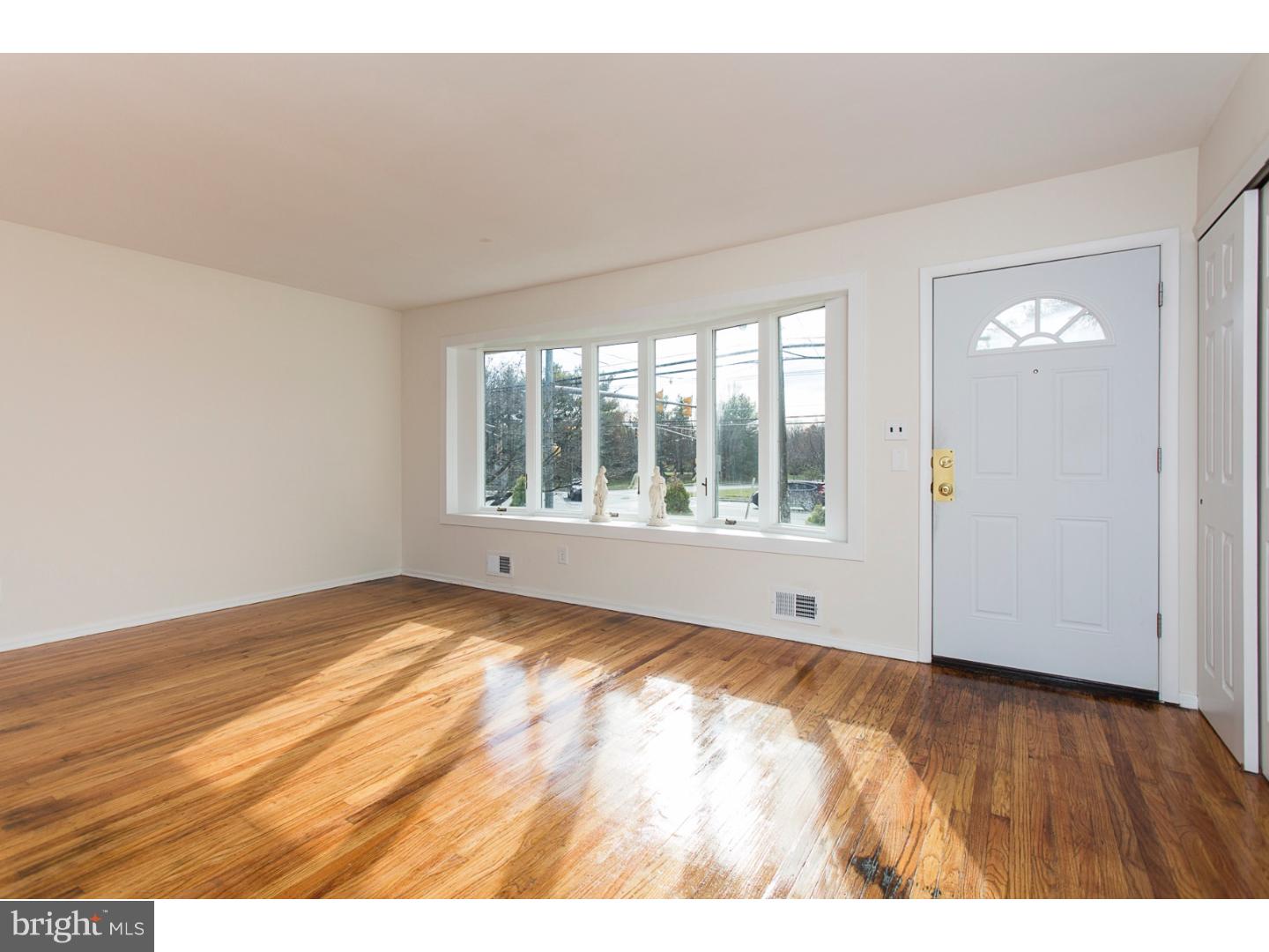2178 Klockner Road Trenton, NJ 08690 - Photo 2 of 25