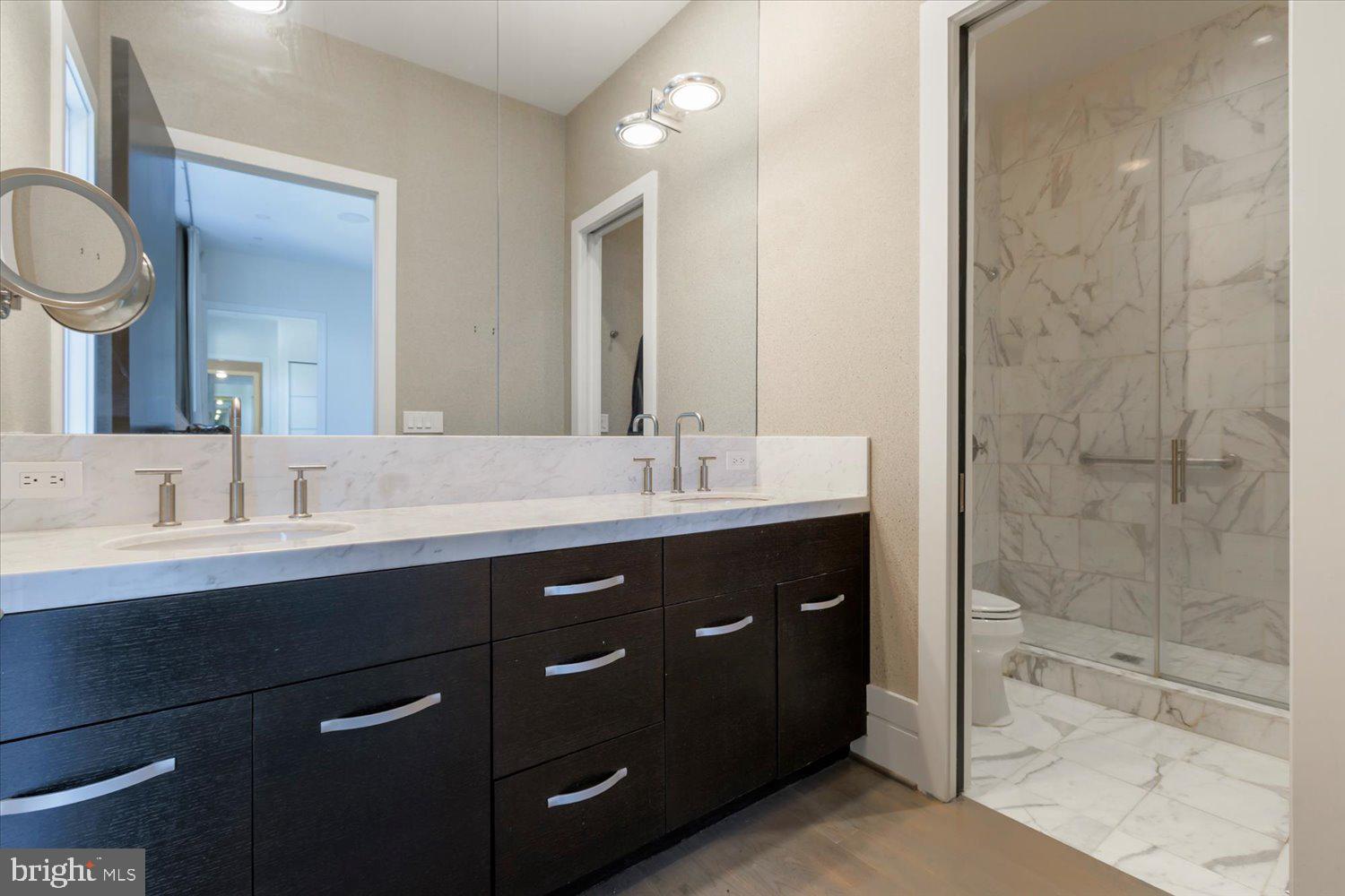 3017 Gates Road Northwest Washington, DC 20008 - Photo 46 of 95 1st floor 2nd bedroom bath