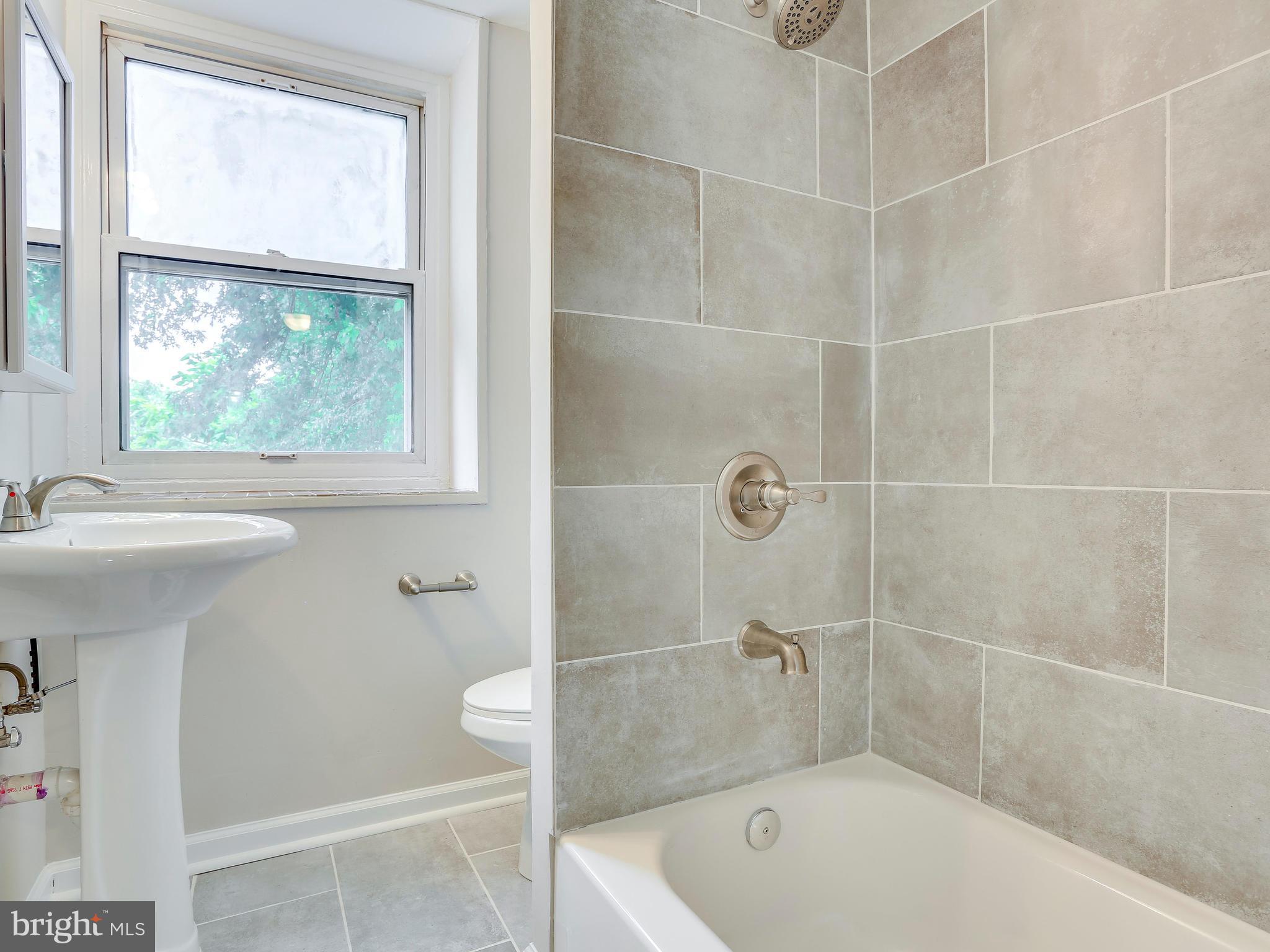 8024 Sheriff Road Landover, MD 20785 - Photo 23 of 28 Bath