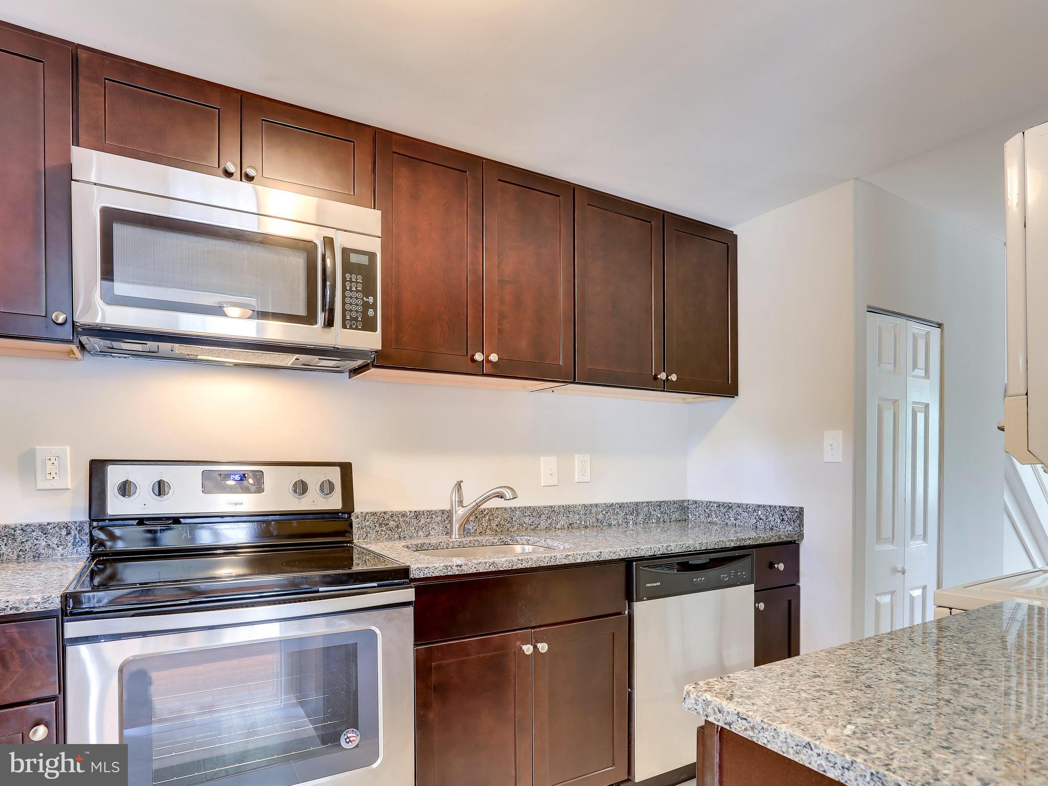 8024 Sheriff Road Landover, MD 20785 - Photo 7 of 28 Kitchen