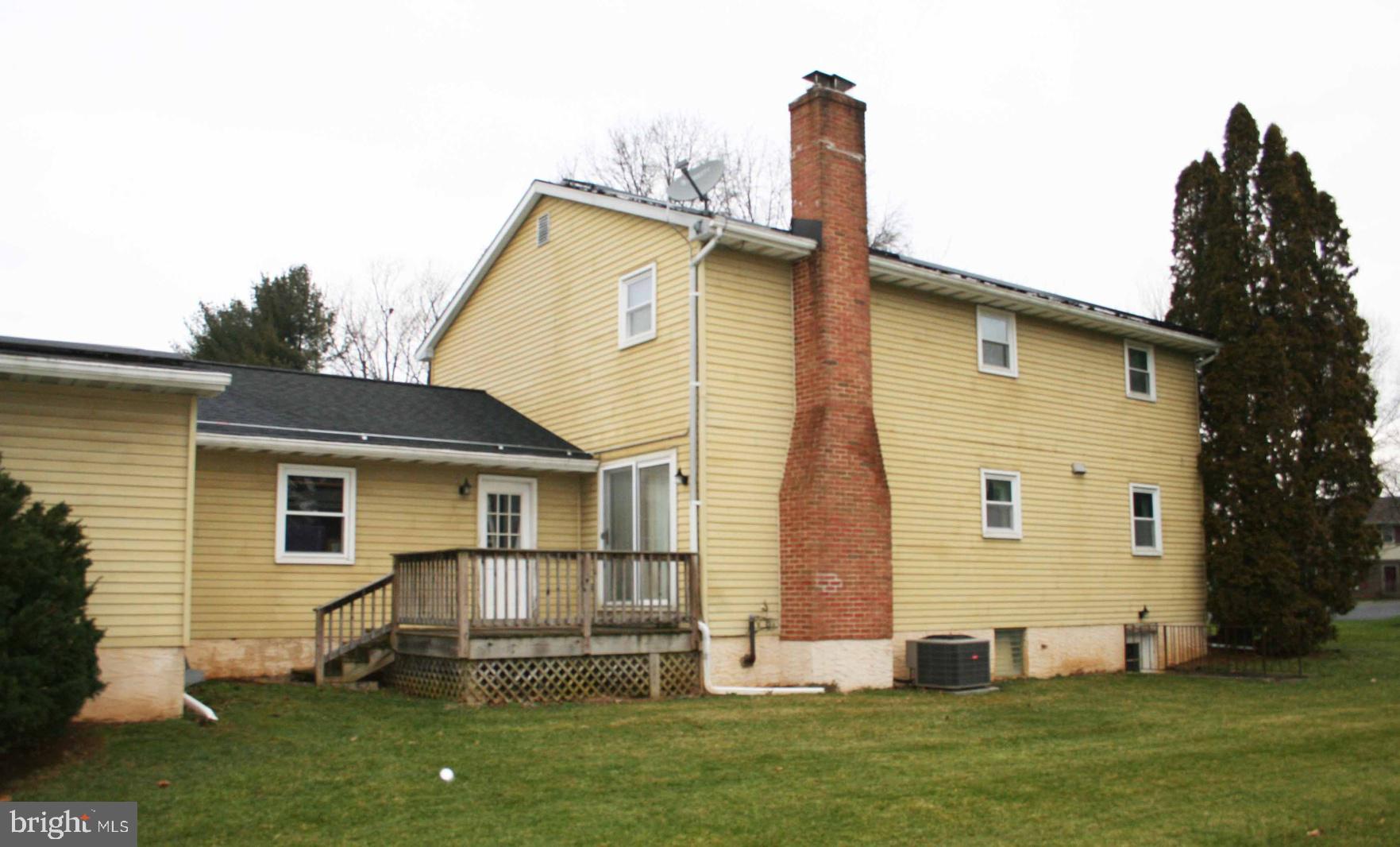 12 Pinewood Avenue Lititz, PA 17543 - Photo 8 of 12