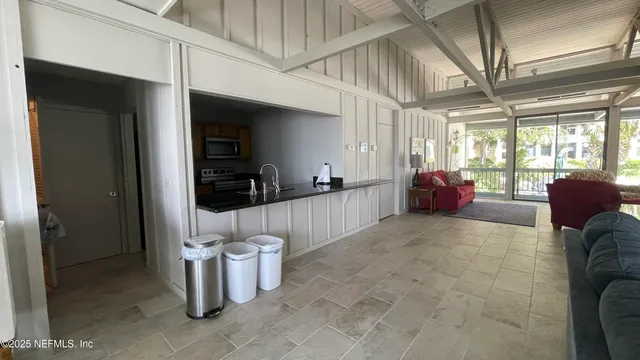 $199,000 | 2510 Southwest 14th Drive, Gainesville, FL 32608