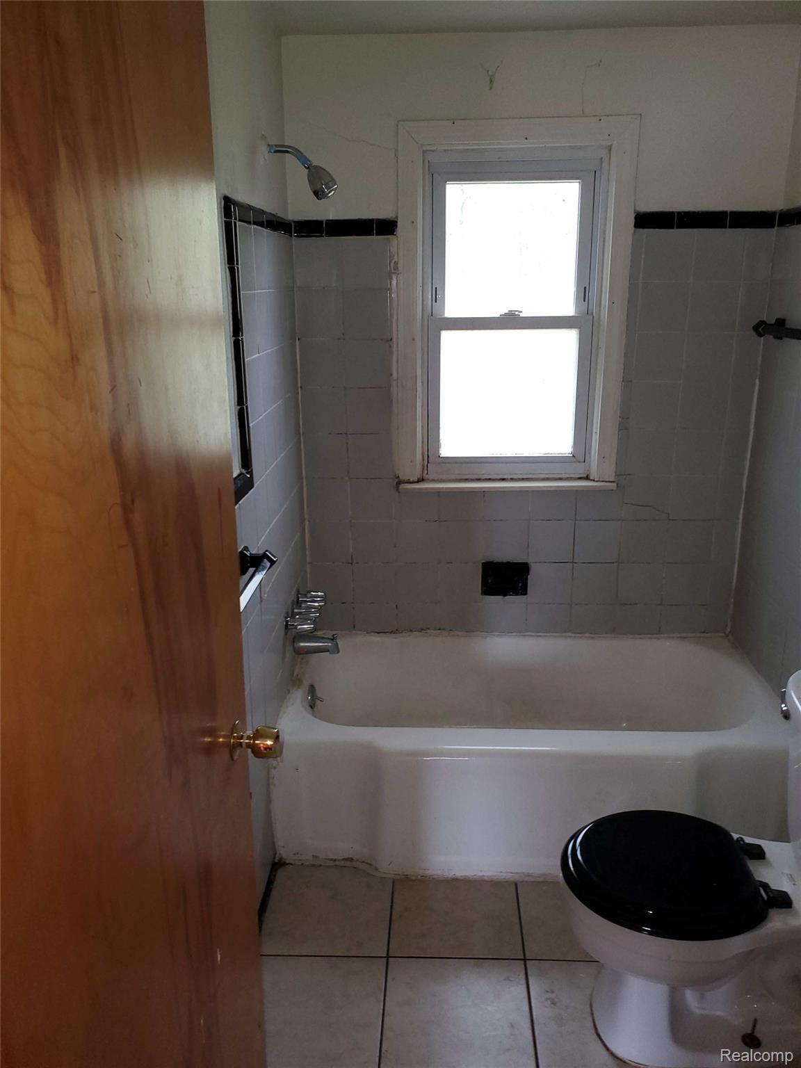 19925 Greenfield Road Detroit, MI 48235 - Photo 36 of 41 19925