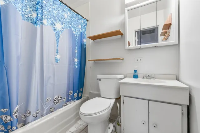 $154,900 | 706 Carlin Drive, Angola, IN 46703