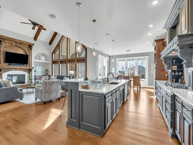 $1,500,000 | 12703 West 160th Terrace, Overland Park, KS 66221