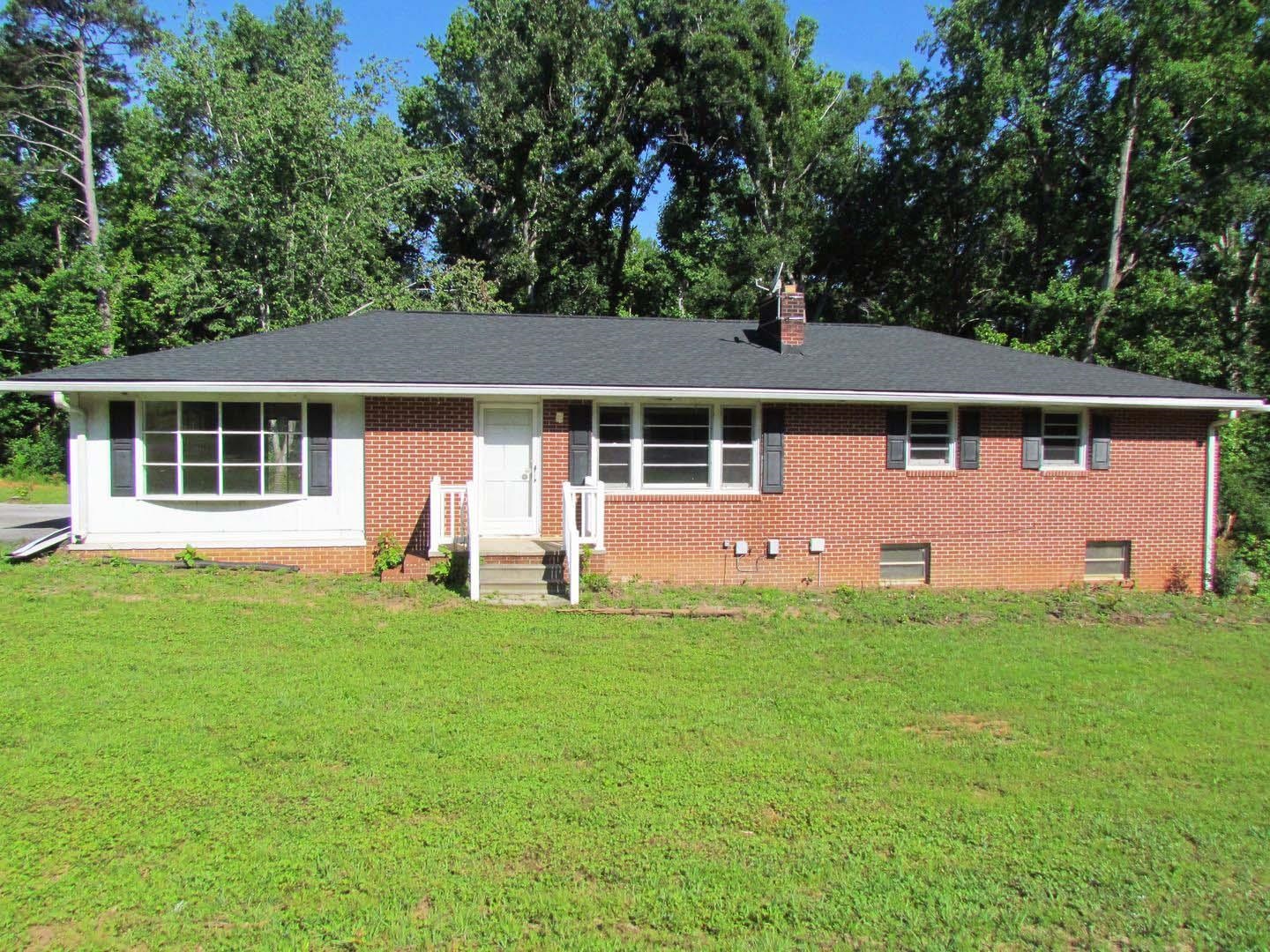 2065 State Rd S-30-31 Laurens, SC 29360 - Photo 1 of 16