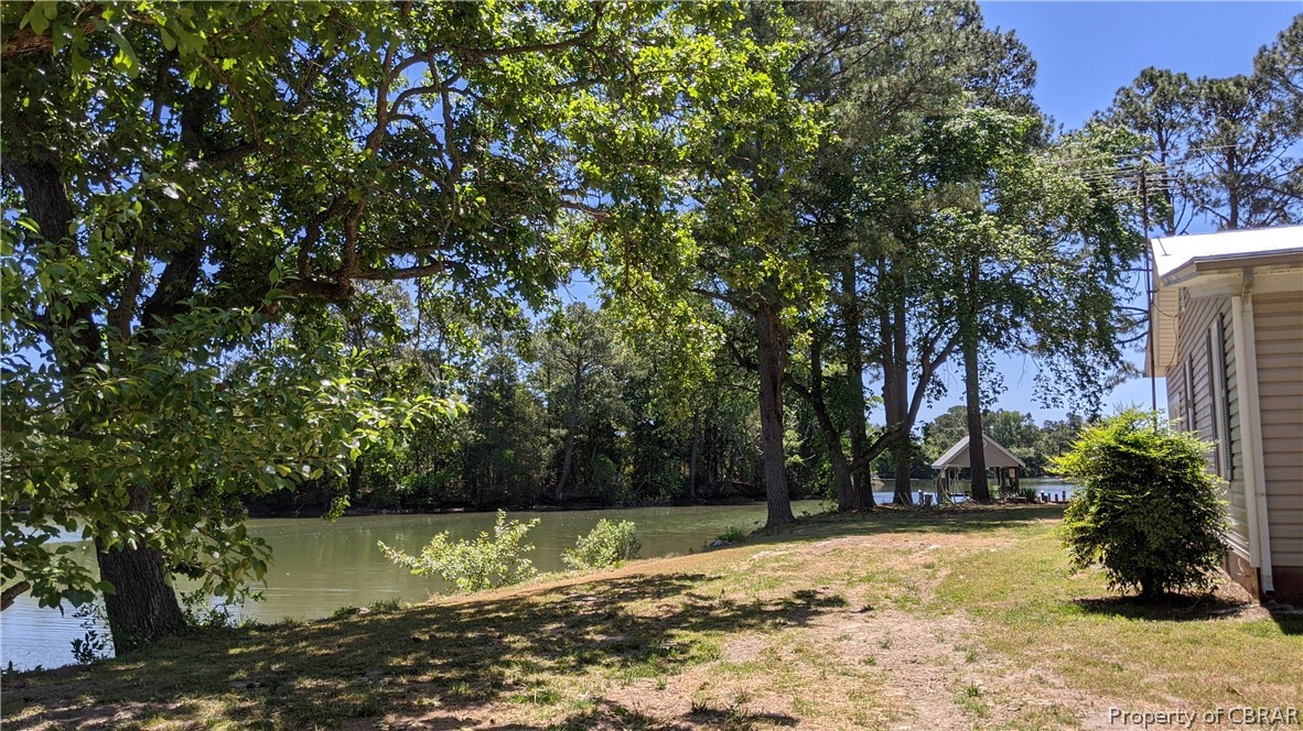 4543 John's Point Road Gloucester, VA 23061 - Photo 13 of 30