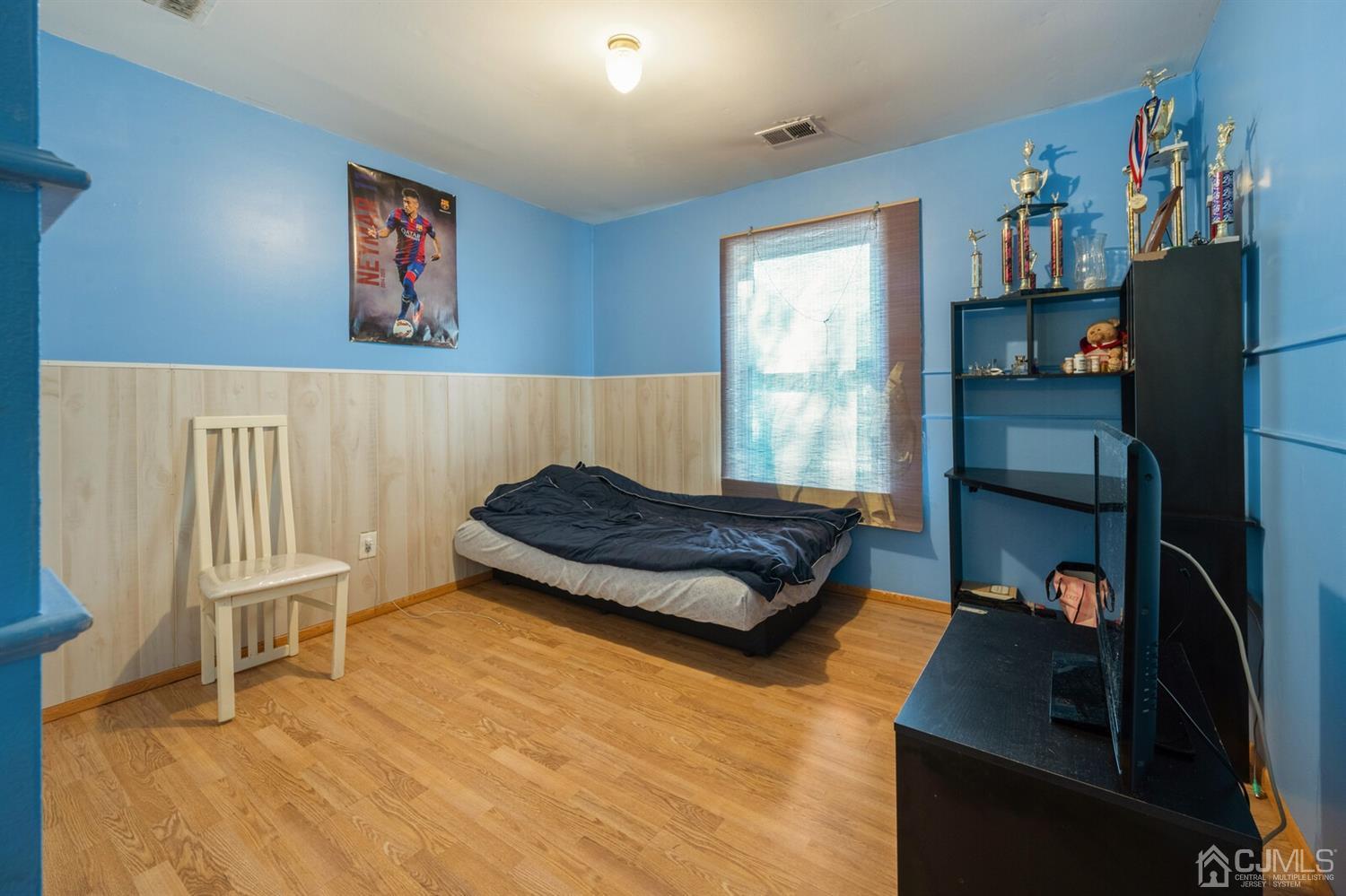 145 Woodbury Road Edison, NJ 08820 - Photo 16 of 24 Gallery Image 16